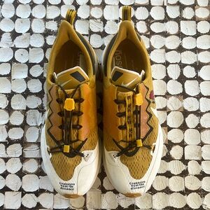 Gyakusou Nike running shoes